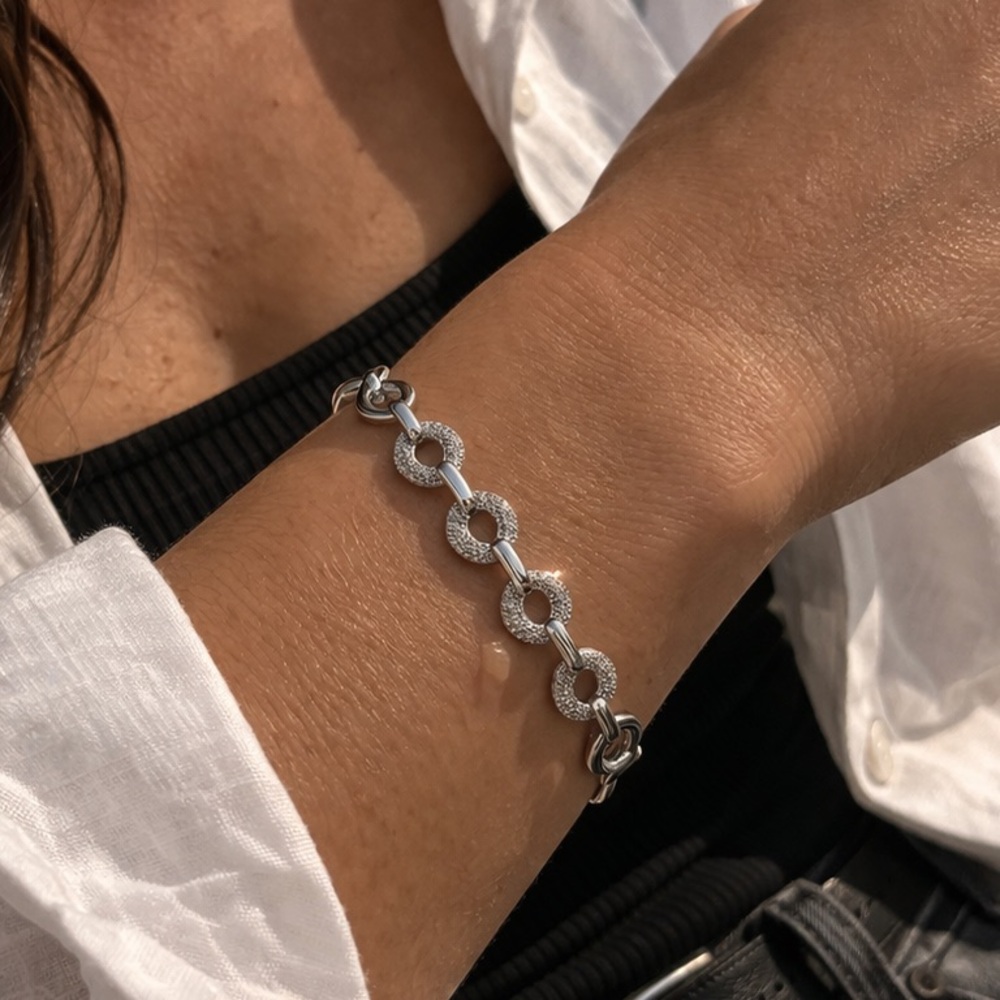 White Gold Plated Chunky Link Bracelet Crystal Pavé Circle Statement Bracelet - Picture 2 of 9